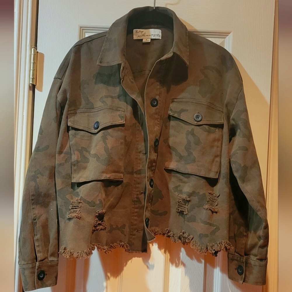 VINTAGE SAVANNA Ragged Camo Jacket Sz Small